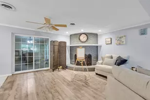 334 Pinehurst Dr, Sour Lake, TX 77659 - Photo 11