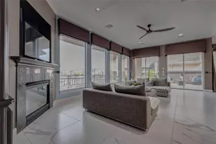 411 Harborside Way, Kemah, TX 77565 - Photo 15