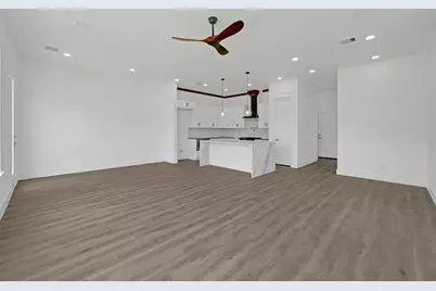 4816 Creekmont Drive, Houston, TX 77091 - Photo 5