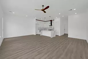 4816 Creekmont Dr, Houston, TX 77091 - Photo 5