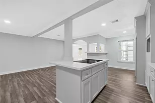 7625 Touchstone St, Houston, TX 77028 - Photo 7