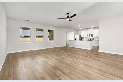 3202 Bolt Rope Drive, Texas City, TX 77510 - Photo 5