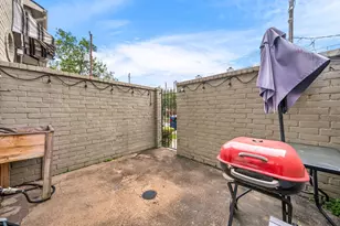 612 Fargo St, Houston, TX 77006 - Photo 31