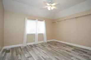 2 Sweet Birch Pl, The Woodlands, TX 77382 - Photo 25