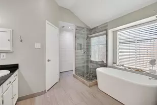 2221 Aberdeen Dr, League City, TX 77573 - Photo 31