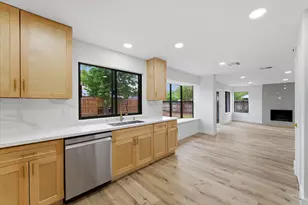 4710 Whispering Falls Dr, Houston, TX 77084 - Photo 37