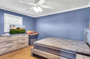 2601 Rose Ave, Groves, TX 77619 - Photo 21