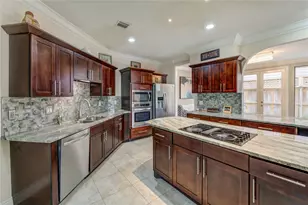 2527 Potomac Dr, Houston, TX 77057 - Photo 17