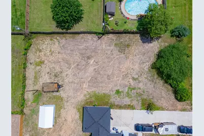 10420 Valley Drive N, Willis, TX 77318 - Photo 5