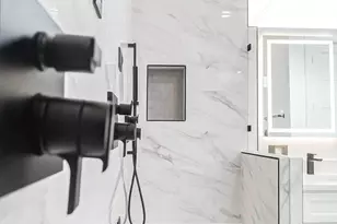 407 Grove St, Houston, TX 77020 - Photo 25