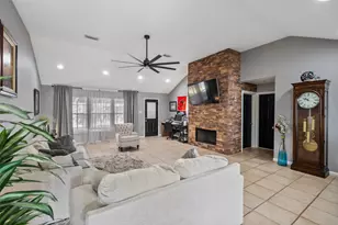 1809 Oak Gate Cir, Pearland, TX 77581 - Photo 5