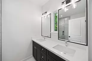 8412 Darien St, Houston, TX 77028 - Photo 13