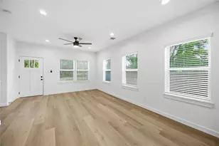 8412 Darien St, Houston, TX 77028 - Photo 7