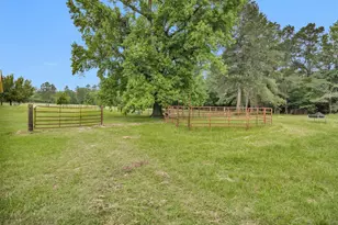 2955 Hogg Ext, Kennard, TX 75847 - Photo 39