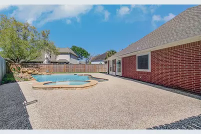 8126 Laurel Lane, Baytown, TX 77523 - Photo 39