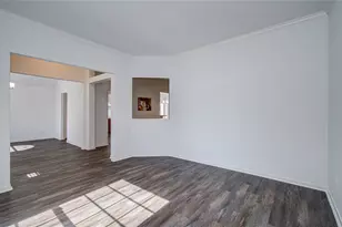 8126 Laurel Ln, Baytown, TX 77523 - Photo 9