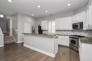 1016 Studer St, Houston, TX 77007 - Photo 13