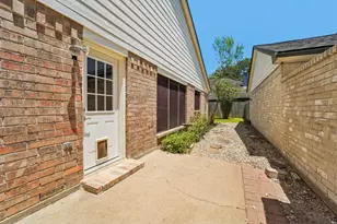 2015 Creek Valley Ln, Sugar Land, TX 77478 - Photo 37