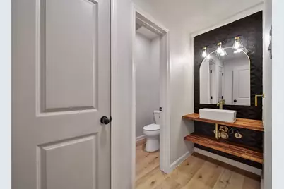 800 Country Place Drive #302, Houston, TX 77079 - Photo 17