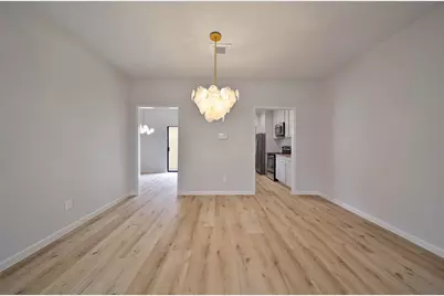 800 Country Place Drive #302, Houston, TX 77079 - Photo 7