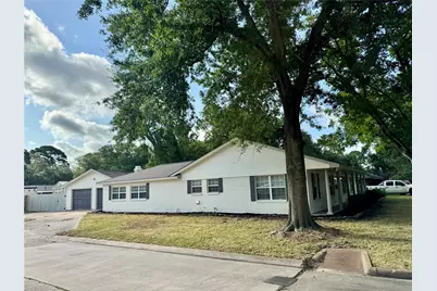 1907 Amy Drive, Baytown, TX 77520 - Photo 3