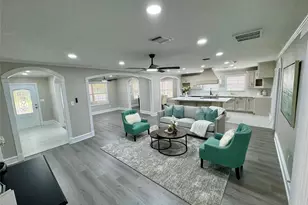 1907 Amy Dr, Baytown, TX 77520 - Photo 5