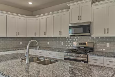 10473 Valley Drive N, Willis, TX 77318 - Photo 31