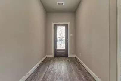 10473 Valley Drive N, Willis, TX 77318 - Photo 11