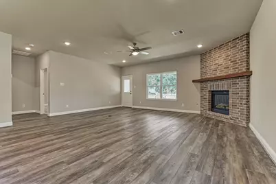 10473 Valley Drive N, Willis, TX 77318 - Photo 23