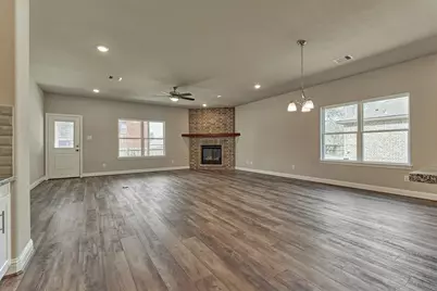 10473 Valley Drive N, Willis, TX 77318 - Photo 19