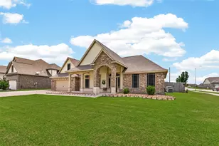 14063 Belmont Cir, Mont Belvieu, TX 77523 - Photo 3