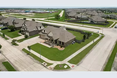 14063 Belmont Circle, Mont Belvieu, TX 77523 - Photo 41