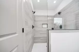 5309 Kindred Gdn Ln, Houston, TX 77091 - Photo 33