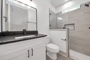 5309 Kindred Gdn Ln, Houston, TX 77091 - Photo 9