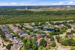 8742 Rippling Water Dr, Sugar Land, TX 77479 - Photo 33