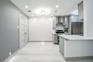 2300 Augusta Dr, Houston, TX 77057 - Photo 15