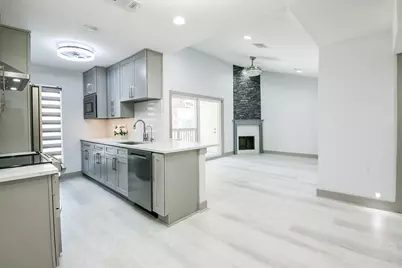 2300 Augusta Drive #28, Houston, TX 77057 - Photo 11
