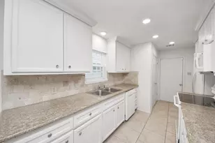 6019 Spellman Rd, Houston, TX 77096 - Photo 9