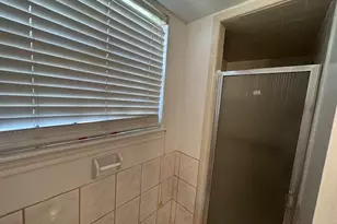 10607 Bainbridge St, Houston, TX 77016 - Photo 9