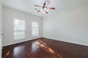 7155 Windwater Lagoon, Houston, TX 77036 - Photo 9