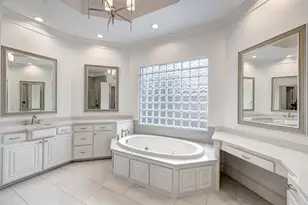 1117 Traweek St, Houston, TX 77055 - Photo 19