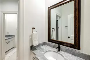 1117 Traweek St, Houston, TX 77055 - Photo 29