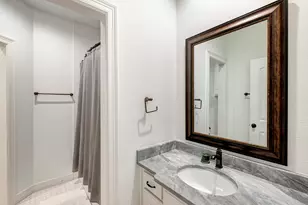 1117 Traweek St, Houston, TX 77055 - Photo 31