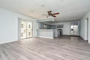 917 Defender St, Houston, TX 77029 - Photo 5