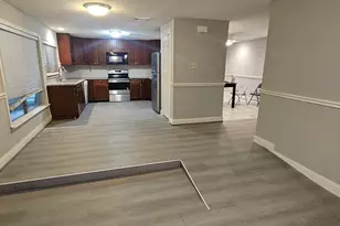 7711 Del Glen Ln, Houston, TX 77072 - Photo 5