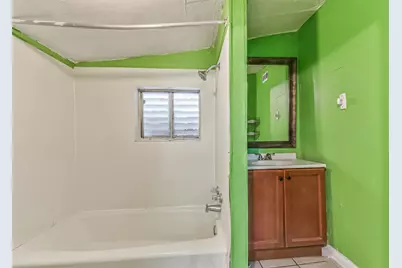 4016 Ursuline Street, Galveston, TX 77550 - Photo 17