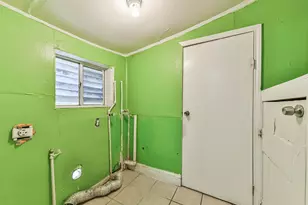 4016 Ursuline St, Galveston, TX 77550 - Photo 15