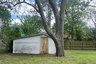 1011 Prairie St, Columbus, TX 78934 - Photo 19