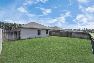 14206 West Rim Lane, Conroe, TX 77384 - Photo 11