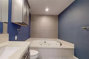 2984 Holly Hall St, Houston, TX 77054 - Photo 23